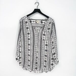 Como Blu Geometric Tribal Popover Blouse Black White 1X